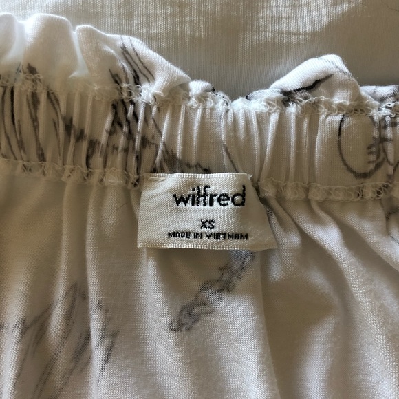 Aritzia Wilfred White Sartre Off-The-Shoulder Top - Picture 4 of 4